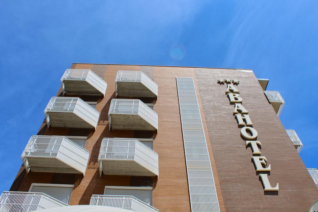 Abahotel 3*